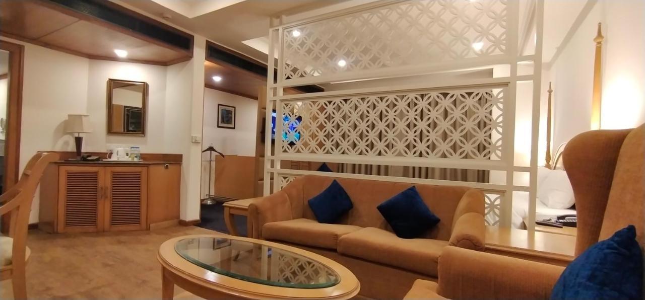 Inn Riviera Jammu Dış mekan fotoğraf