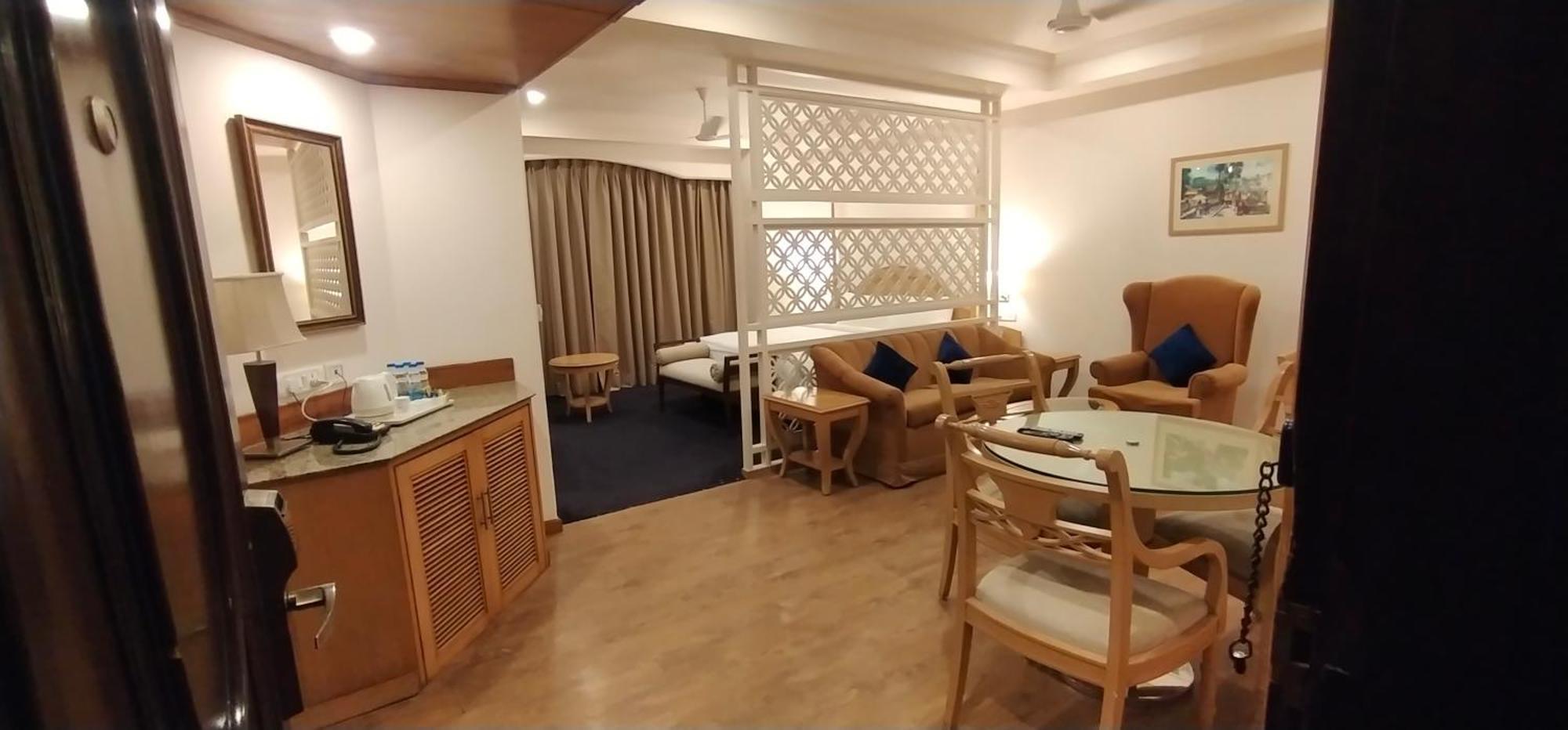 Inn Riviera Jammu Dış mekan fotoğraf