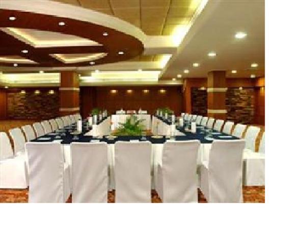 Inn Riviera Jammu Dış mekan fotoğraf